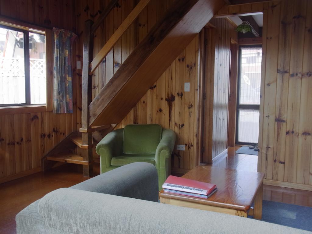 Ossies Motels And Chalets Ohakune Room photo